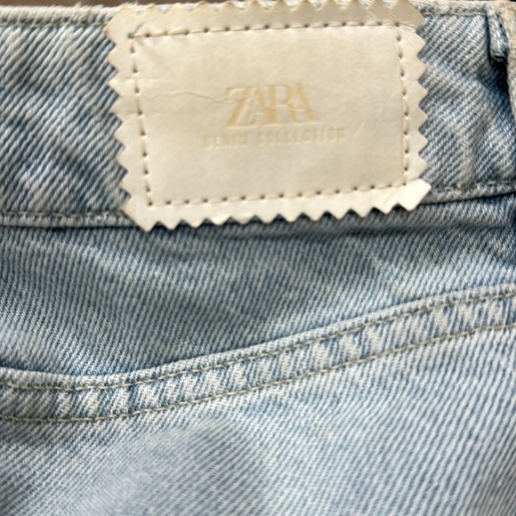 Zara Ripped Mom Fit Jeans Size 8 - Picture 4 of 5